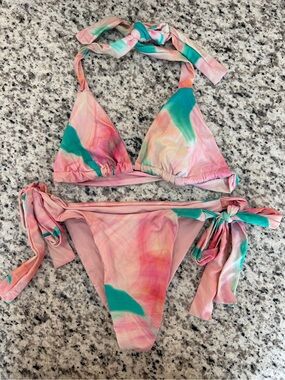 Frankie’s bikinis
